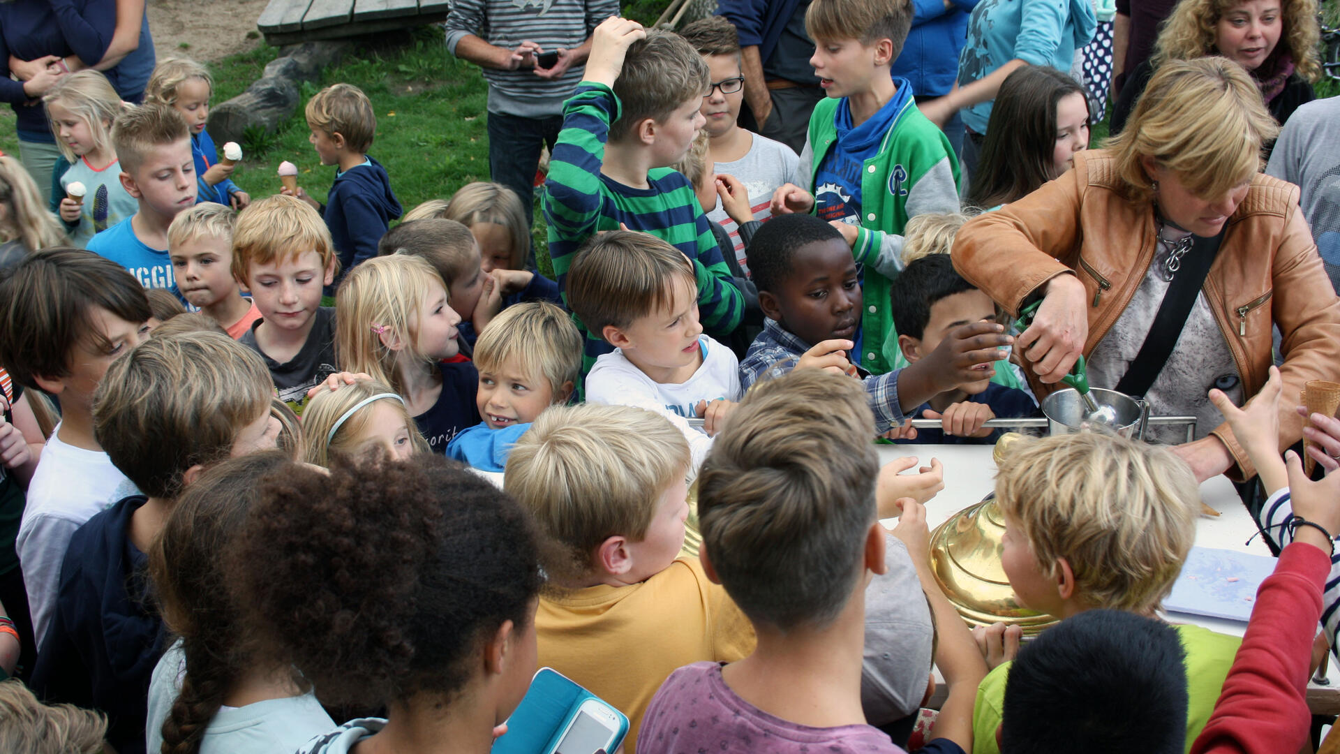 Traktatie ijs Praebsterkamp
